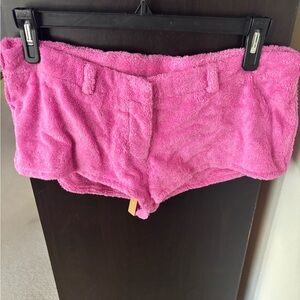 Skims Neon Orchid (Pink) Terry Short Shorts
NWT
Size L